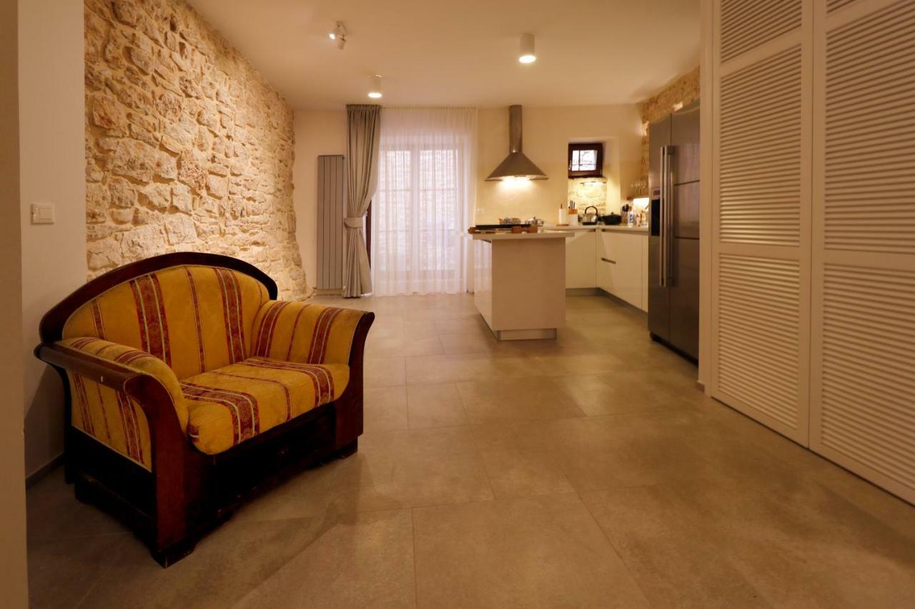 Villa Castel Bale Ngoại thất bức ảnh